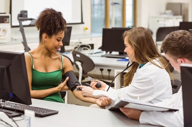 Are there financial assistance programs for abortion care in Illinois?