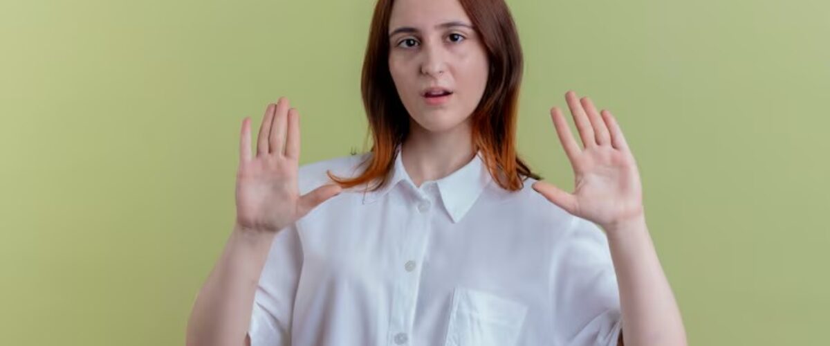 What are the signs of an STI in women?